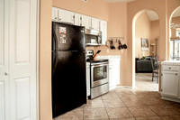 1136 E Hiddenview Dr-009
