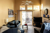 1136 E Hiddenview Dr-006