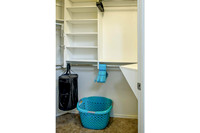 1136 E Hiddenview Dr-014