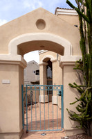 1136 E Hiddenview Dr-003